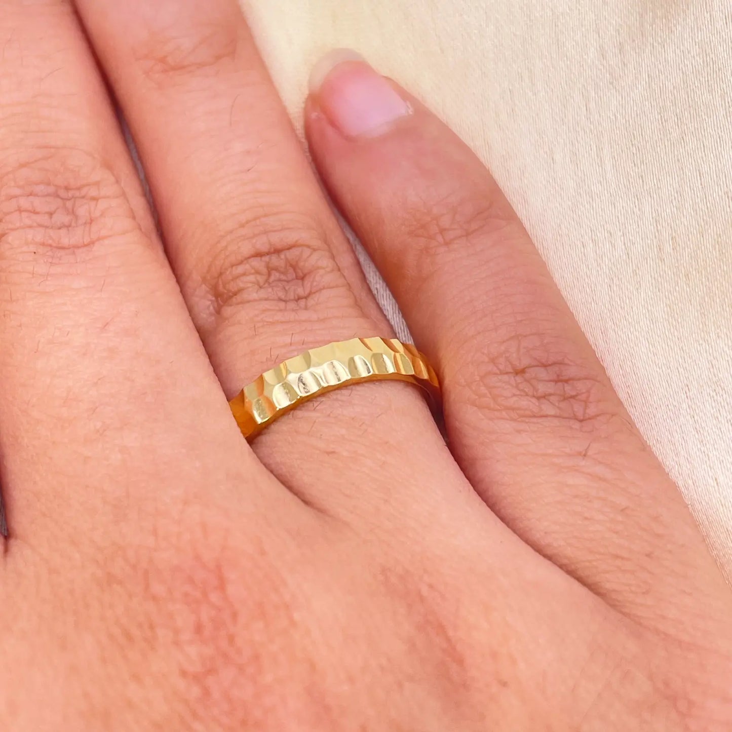 22ct Yellow Gold Unique Diamond Cut High Polished Women's Band 3.5mm Diamond Bracelets
