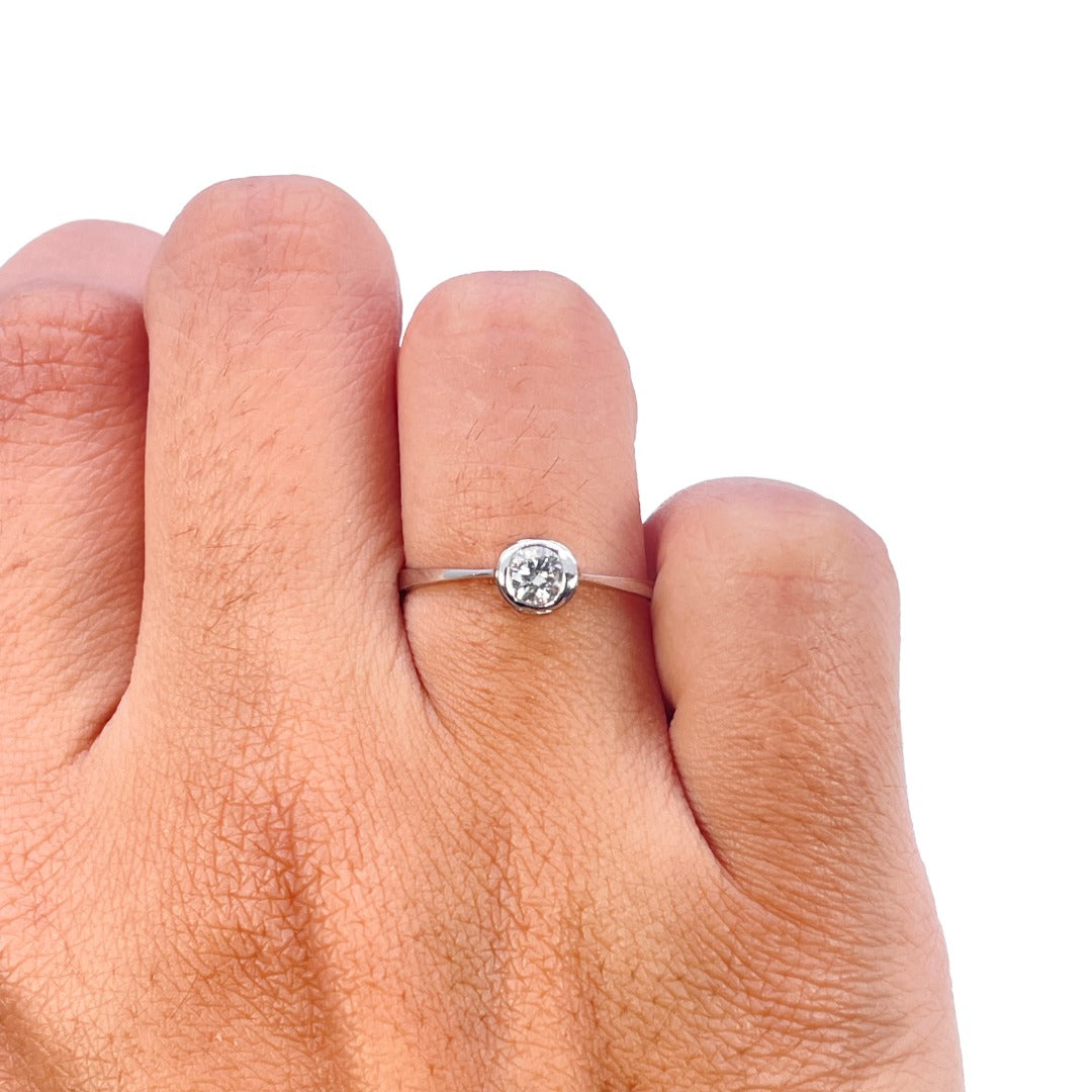 18ct White Gold Natural Diamond Bezel Set Solitaire Ring Minimalist 0.20ct