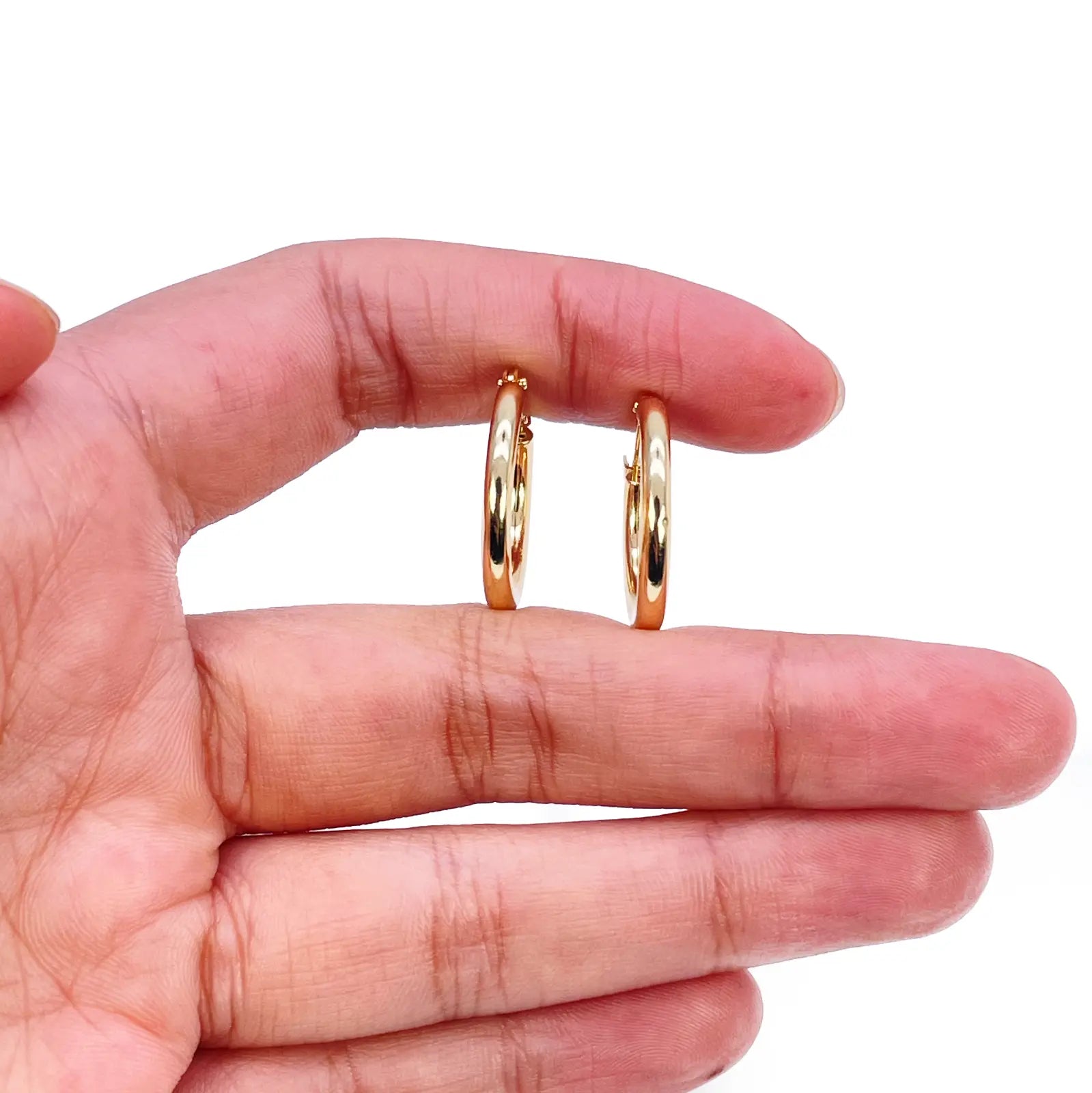 18ct Gold Hoop High Polished Minimalist Earrings 14.5mm Diameter  Diamond Bracelets