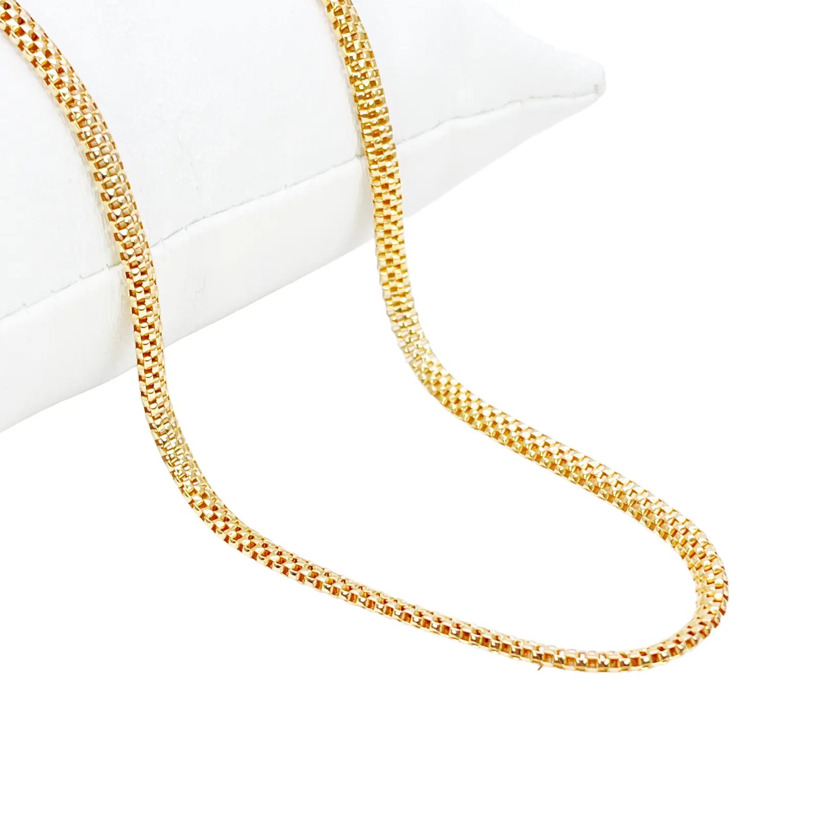 22ct Gold Square Mesh Chain High Polished Flat Necklace 18.5 Inches 3mm Width 