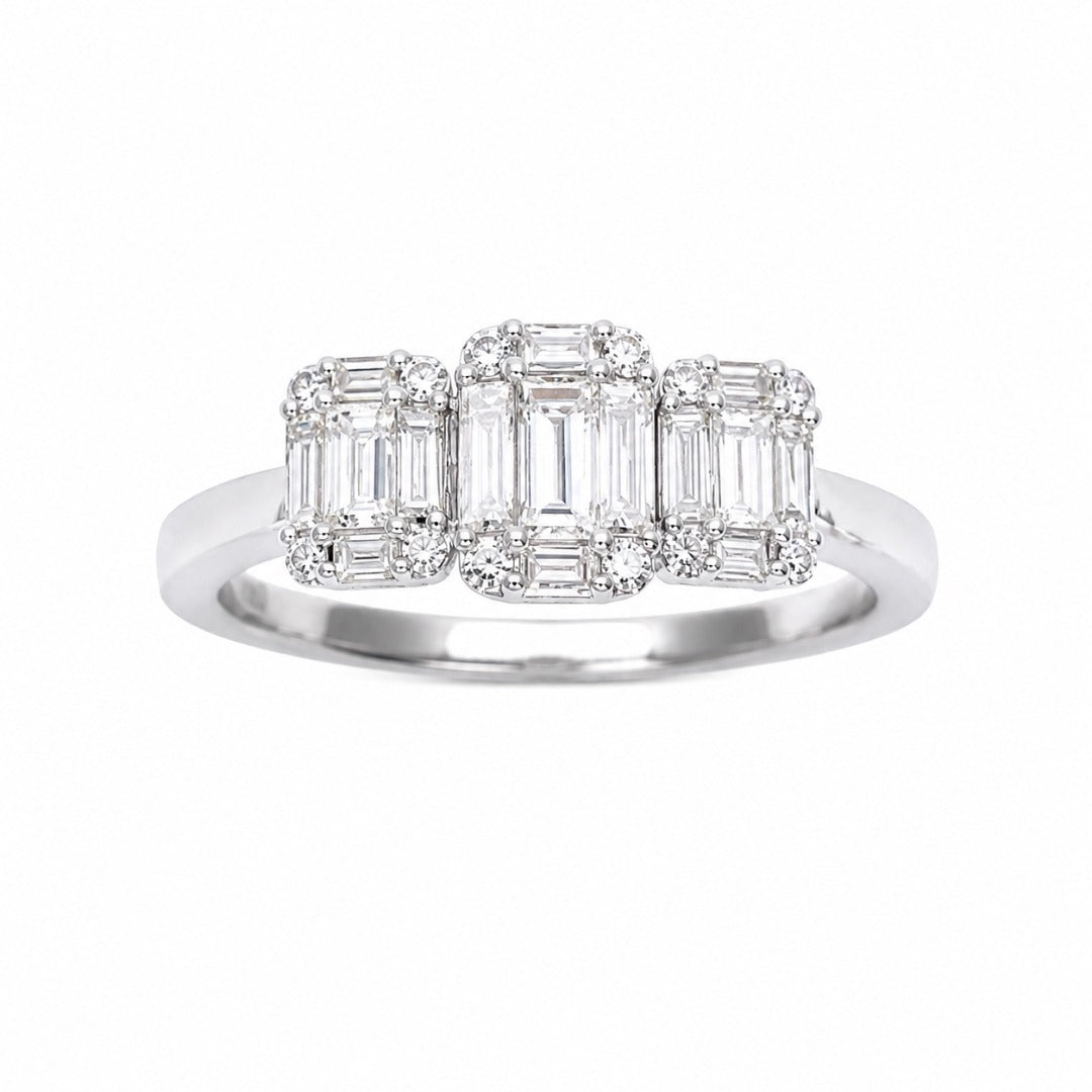 Bague trilogie en or blanc 18 carats avec diamants ronds et baguettes 0,58 carat