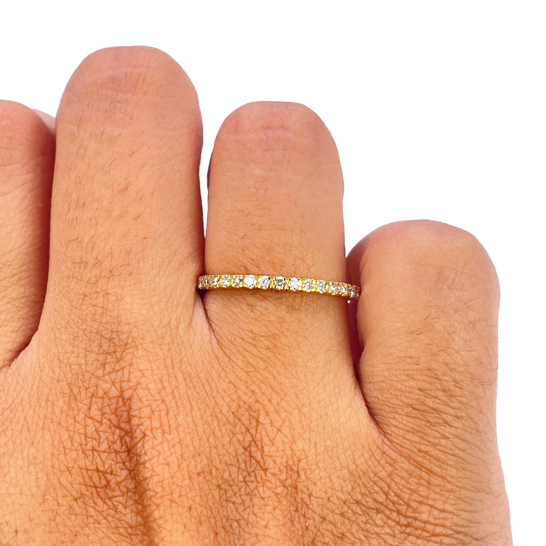 18ct Yellow Gold Round Diamond Half Eternity Band Claw Set 0.26ct