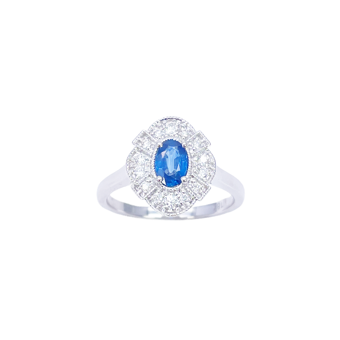 Bague Milgrain en Or Blanc 18 carats, Saphir Bleu Ovale et Diamants 0.65ct