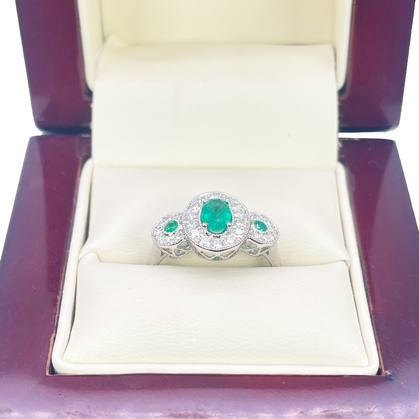 Bague en or 18 carats avec émeraude naturelle et diamants taille ronde et ovale 0,80 ct