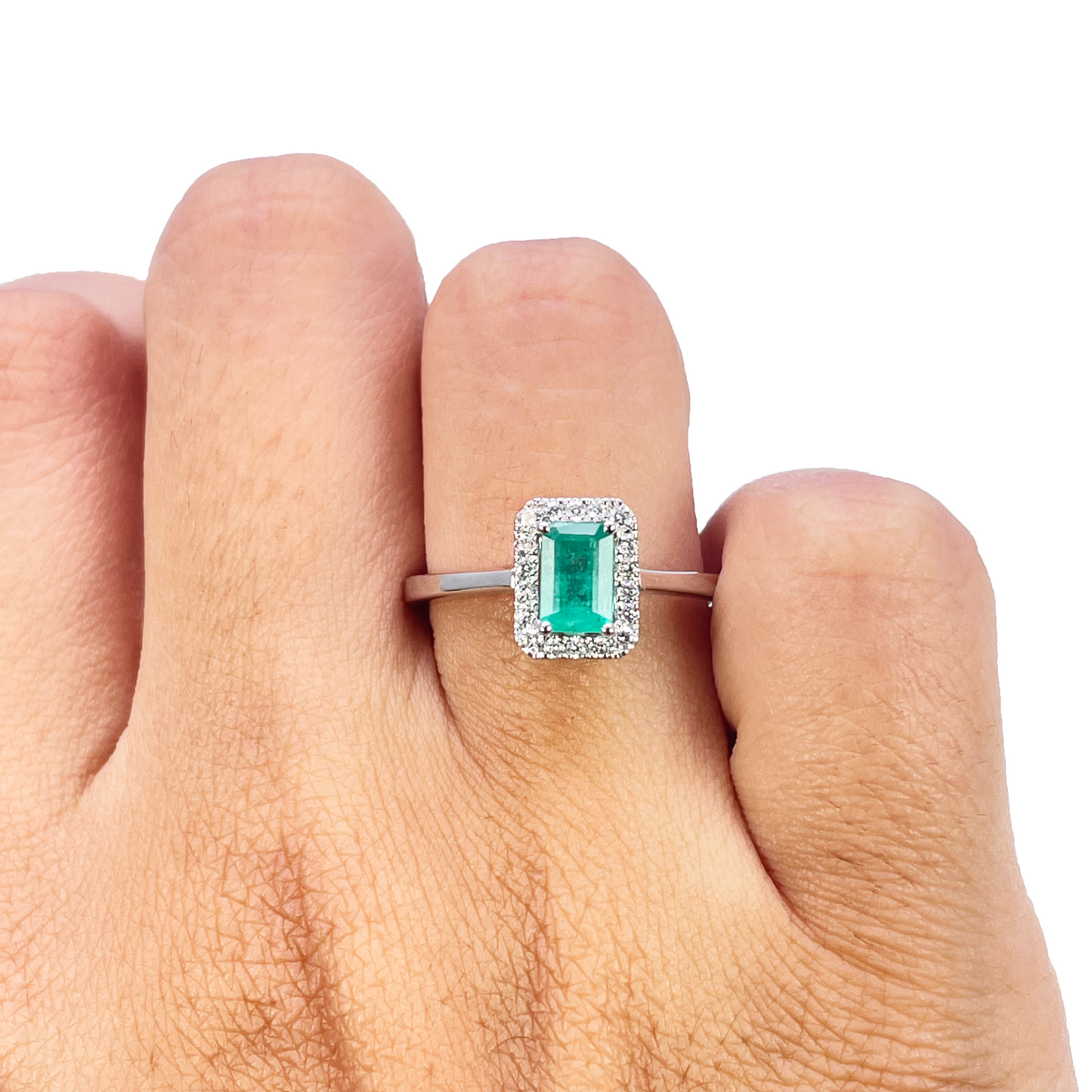 Bague or 18 carats, émeraude naturelle et diamants, taille ronde et émeraude, 0,70 carat