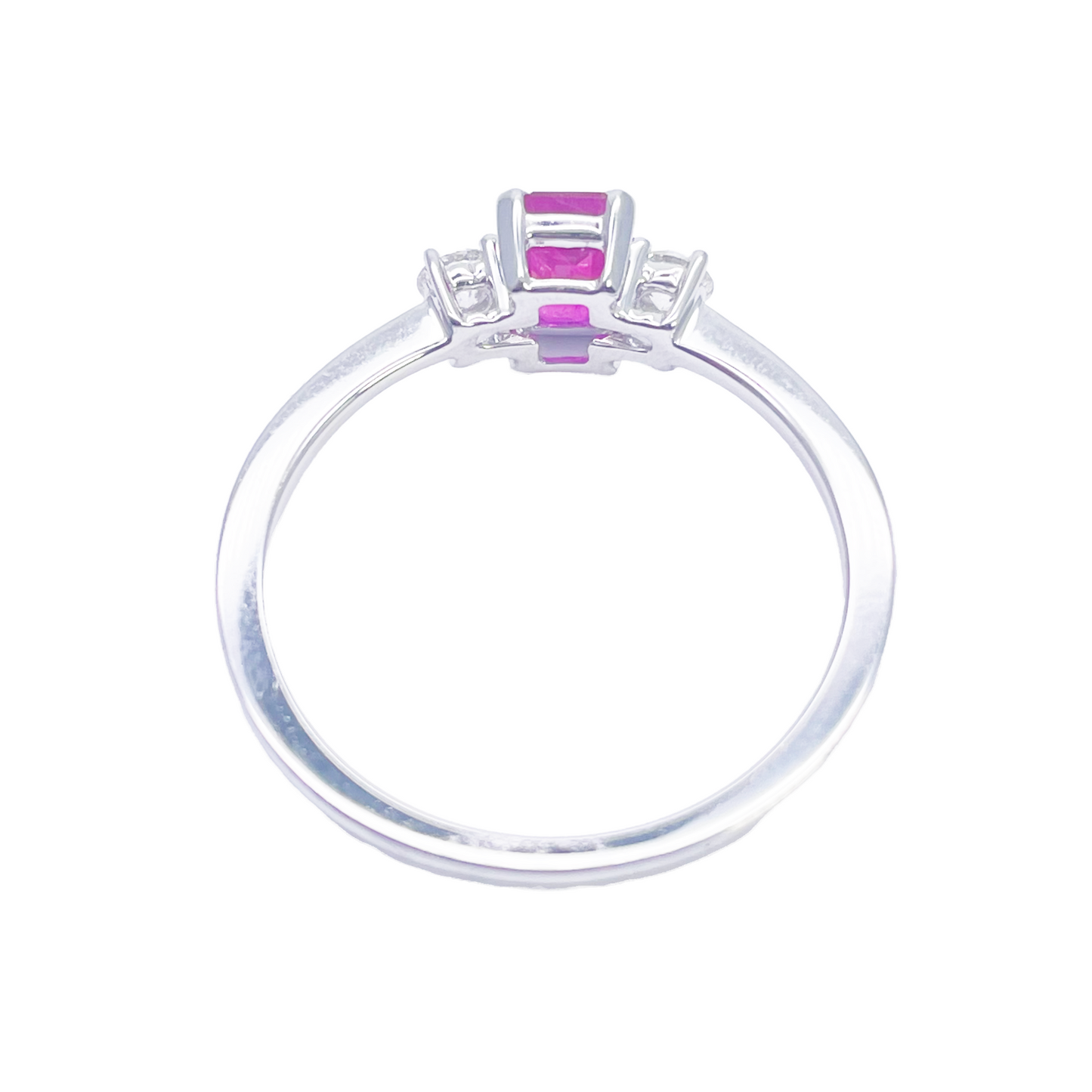 Bague en or 18 carats avec rubis et diamants, ronds et taille émeraude, trois pierres, 0,75 carat