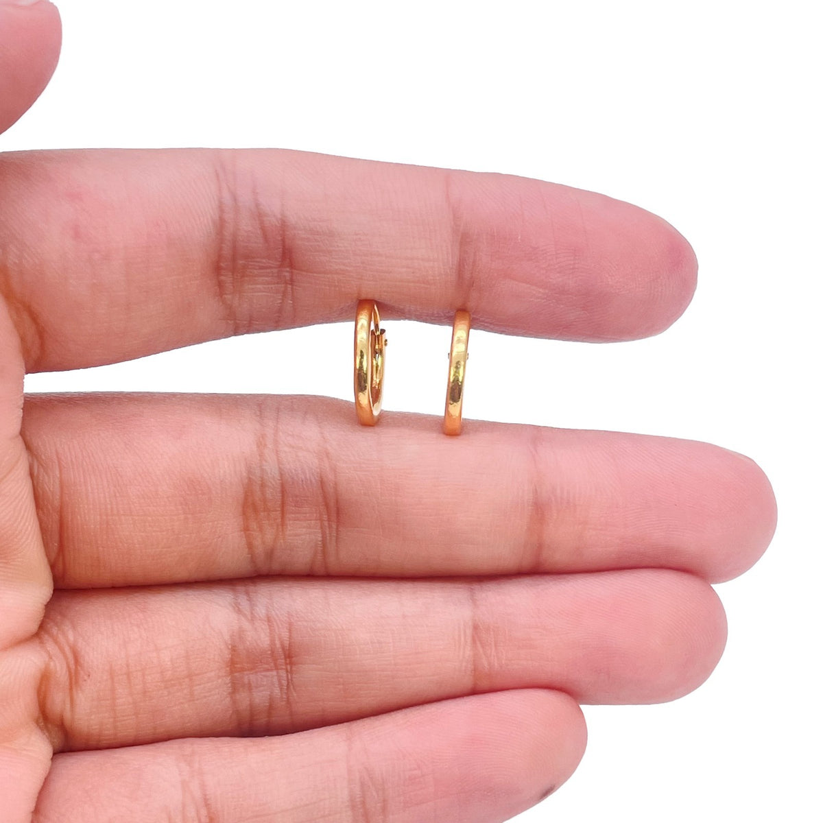 22ct Yellow Gold Plain Polished Tiny Hoop Earrings 8.5mm Children & Adult