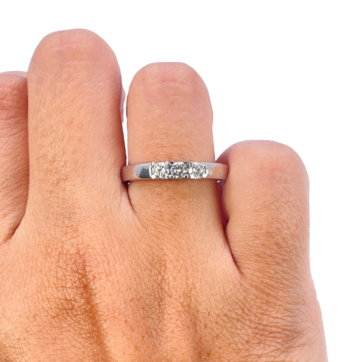 18ct White Gold Three Stone Natural Diamond Ring Trilogy Band 0.28ct