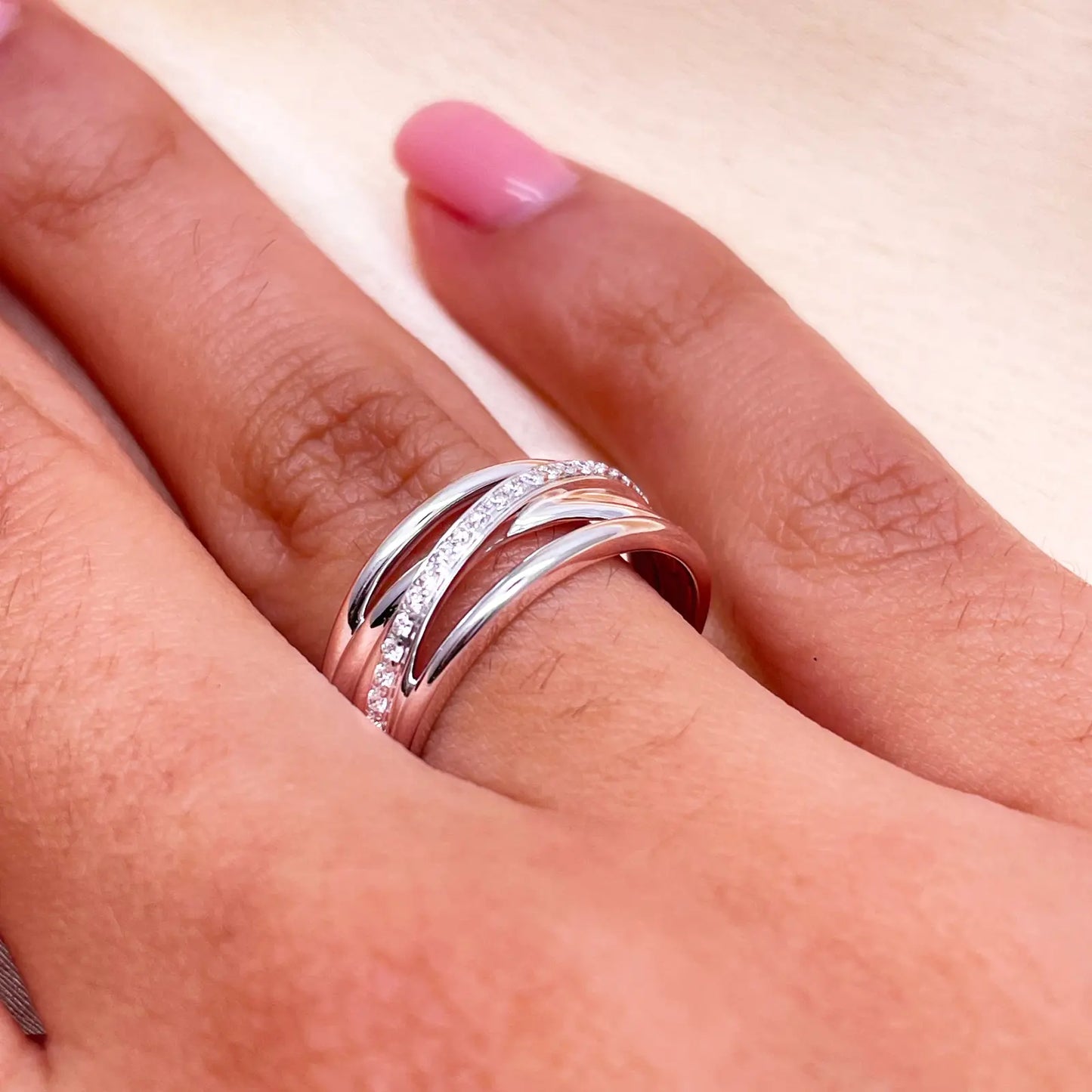 18ct White Gold Diamond Polished Crossover Half Eternity Ring 0.12ct  Diamond Ring
