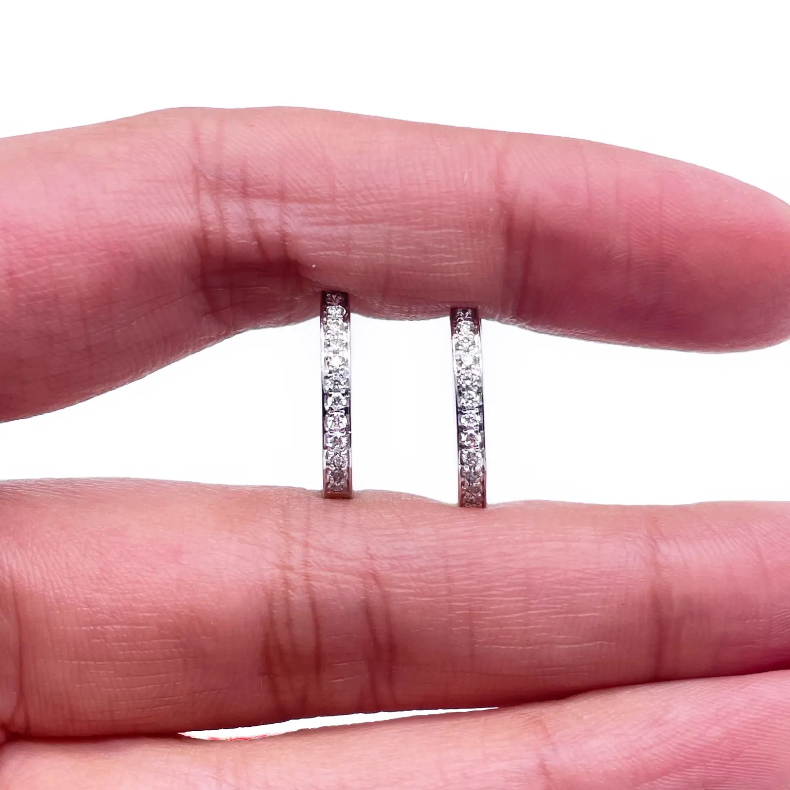 18ct White Gold Natural Diamond Pair of Hoop Huggies Earrings 0.22ct 