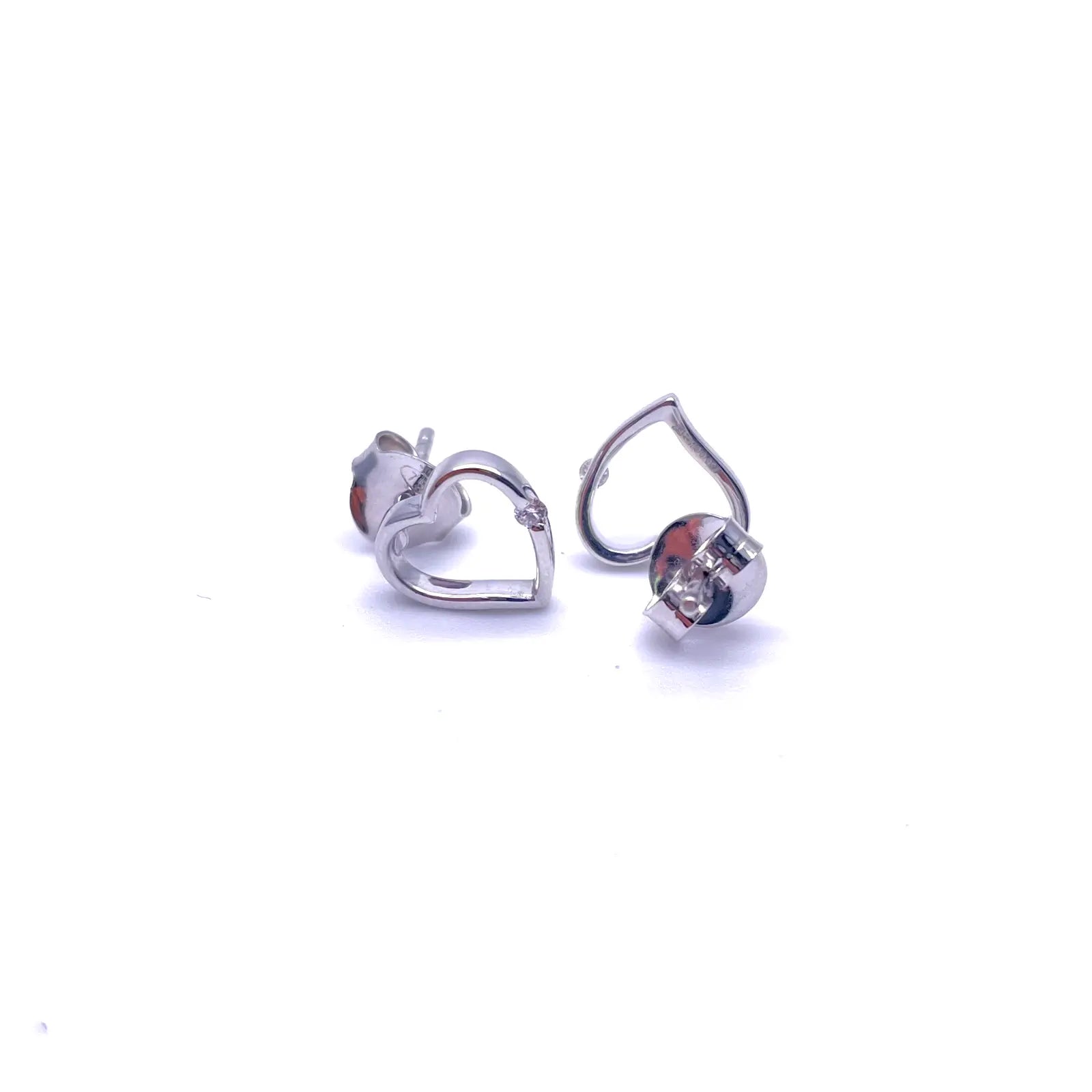 18ct White Gold Round Diamond Heart Stud Earrings 0.04ct 